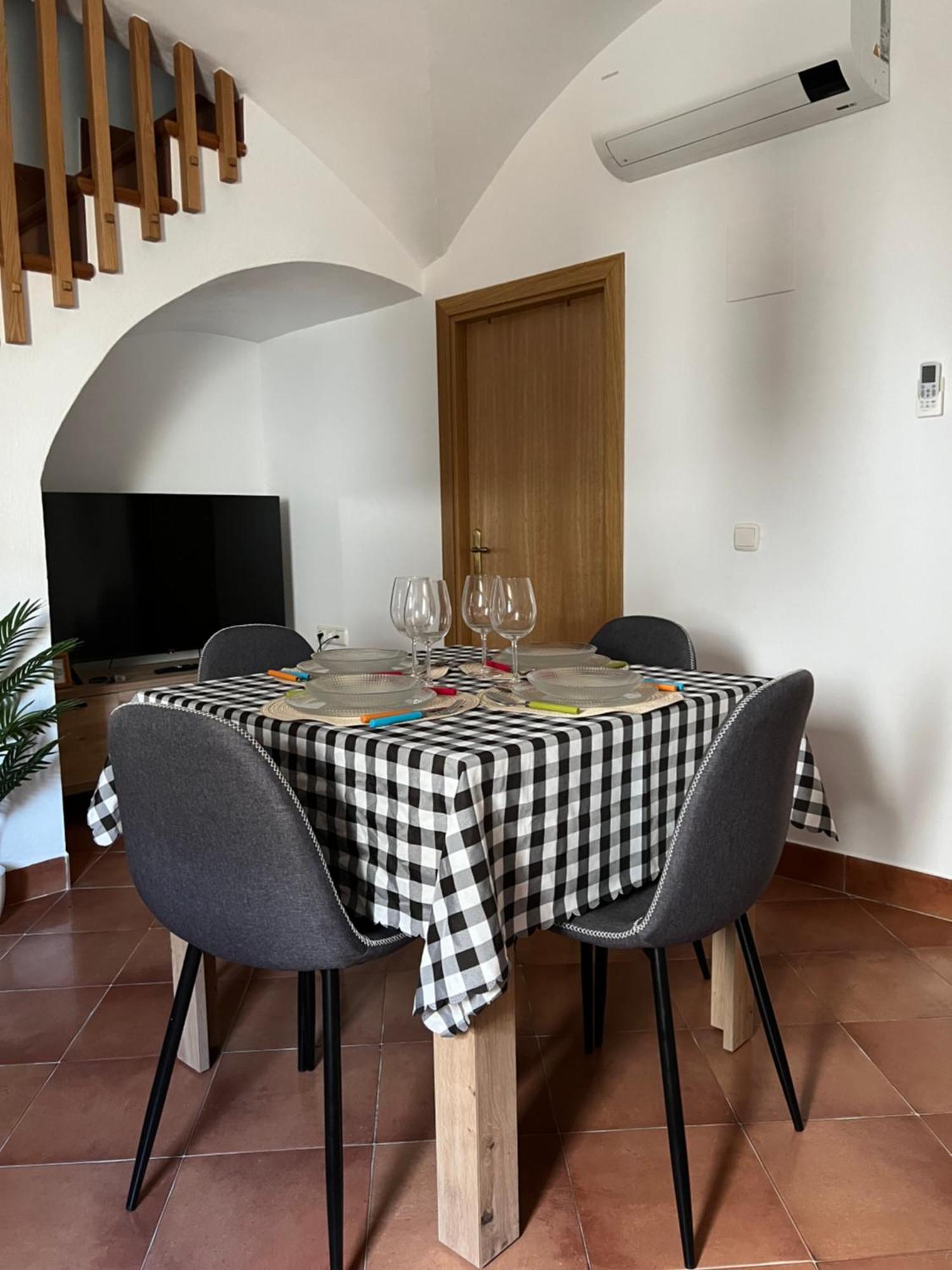 Apartamento San Antonio 6 Malpartida de Cáceres Exterior foto